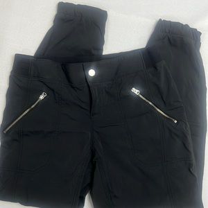 Athleta. Black joggers. Size 6.